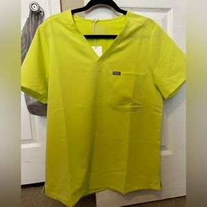 FIGS Catarina One Pocket Scrub Top & Zamora Joggers